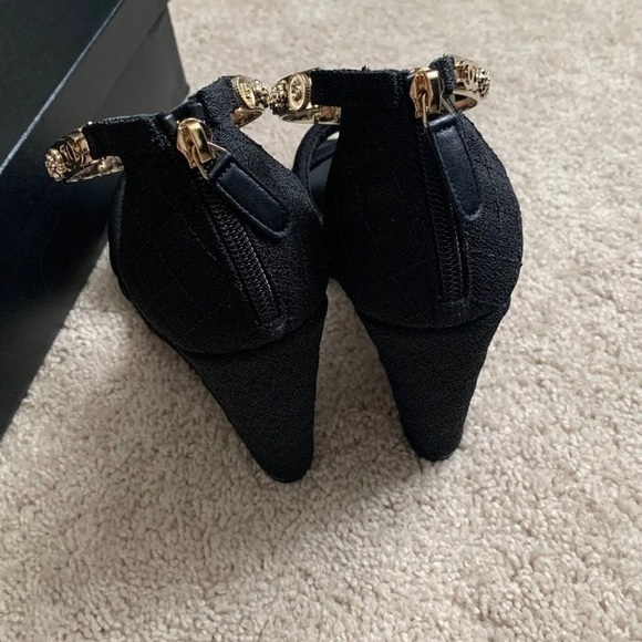 Chanel Wedges with Metal Ankle Strap (size:40) - Picture 10 of 12